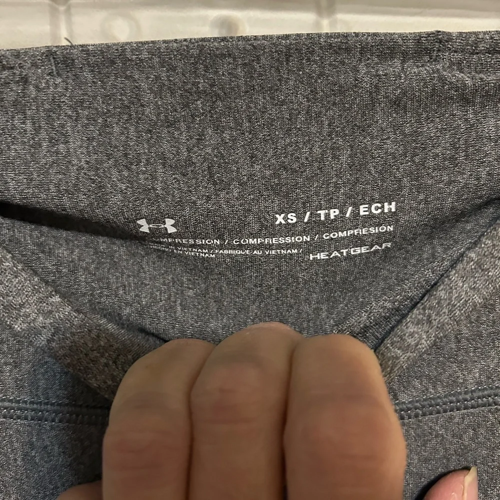 Under Armour Charcoal Leggings - Picture 5 of 5